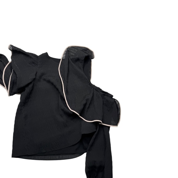 Club Monaco Ribbone Top - Picture 4 of 15